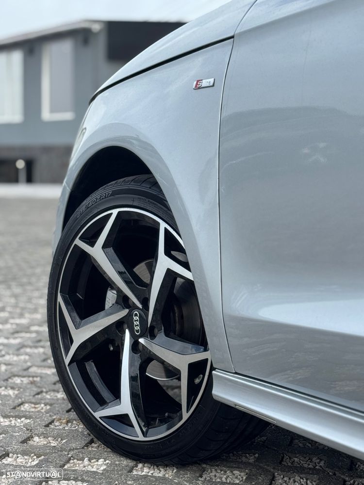 Audi A1 1.0 TFSI ultra design - 13