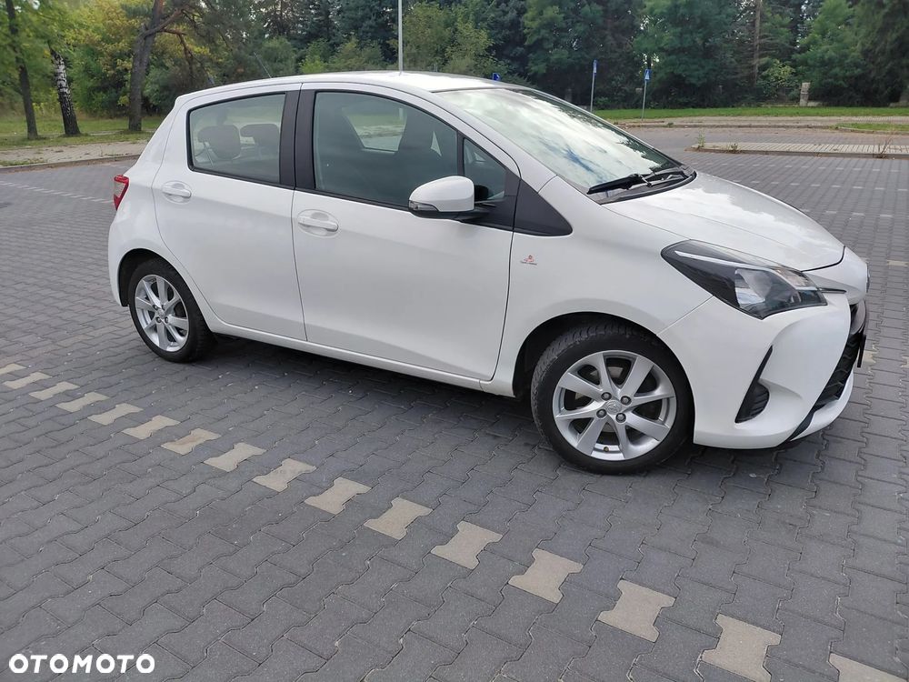 Toyota Yaris - 4