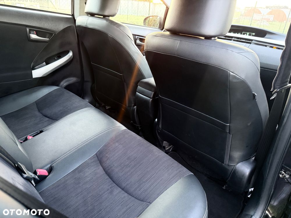 Toyota Prius 1.8 HSD Life - 22