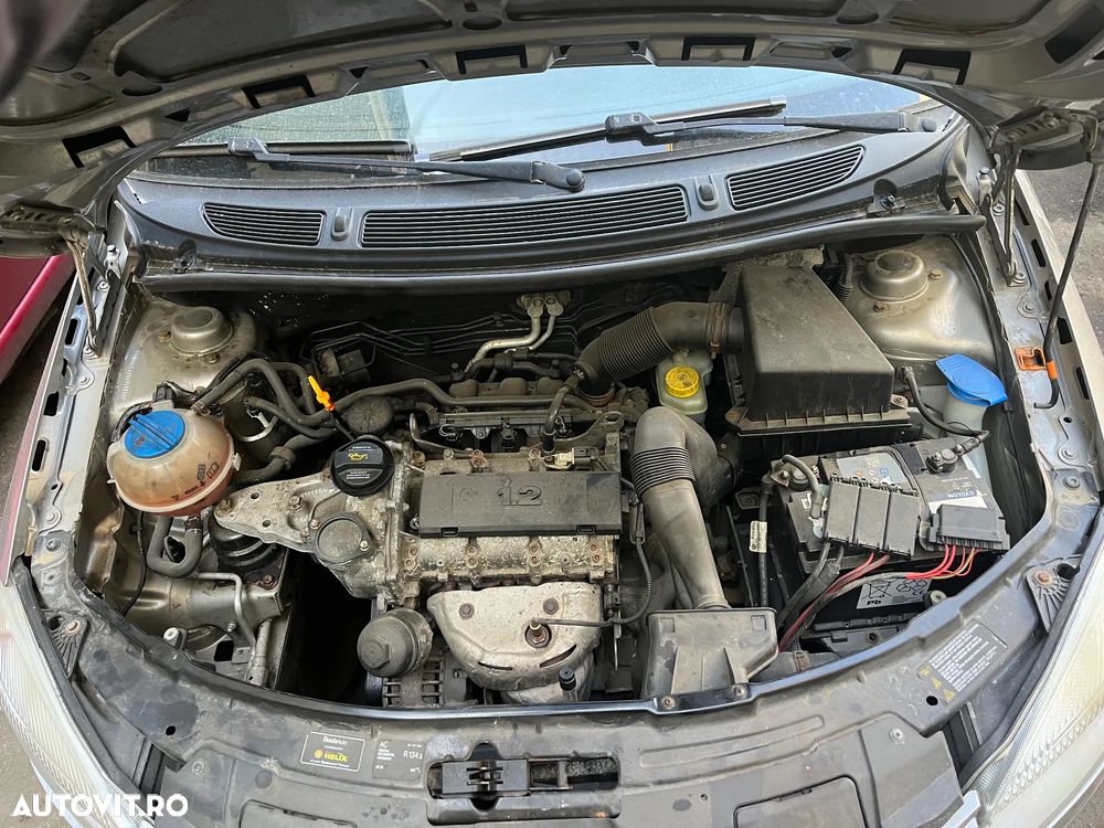 Dezmembrez Skoda Fabia 2 2008 bej auriu 1,2 benzina - 4