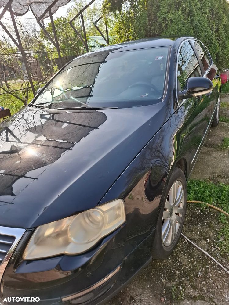 Volkswagen Passat 2.0 TDI Highline - 25