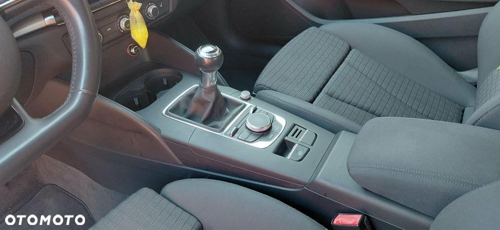 Audi A3 3-drzwiowe 1.4 TFSI Ambition - 13