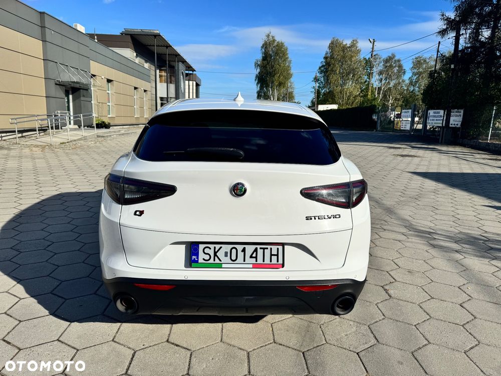 Alfa Romeo Stelvio 2.0 Turbo TI Q4 - 7