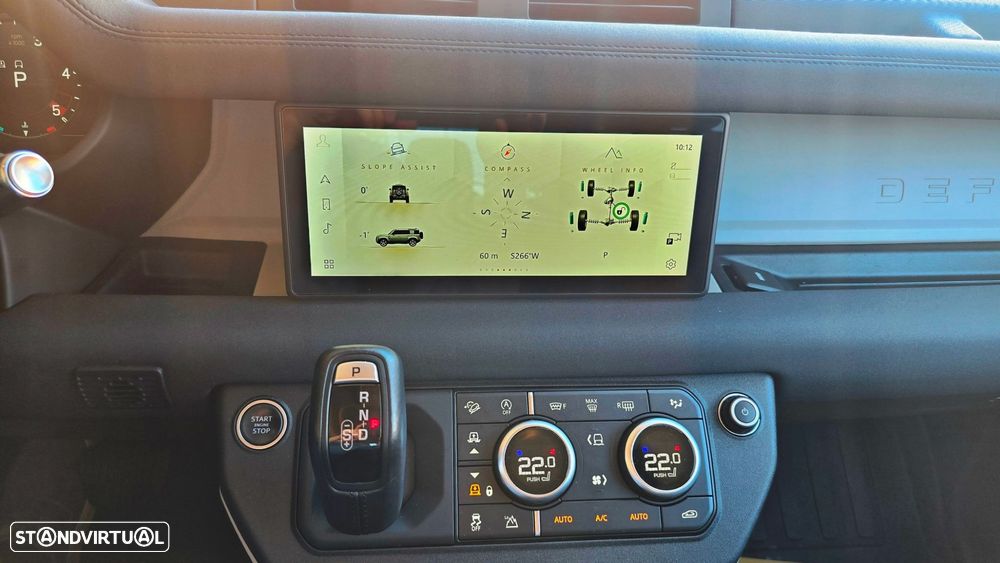 Land Rover Defender 2.0 D 110 AWD S - 10