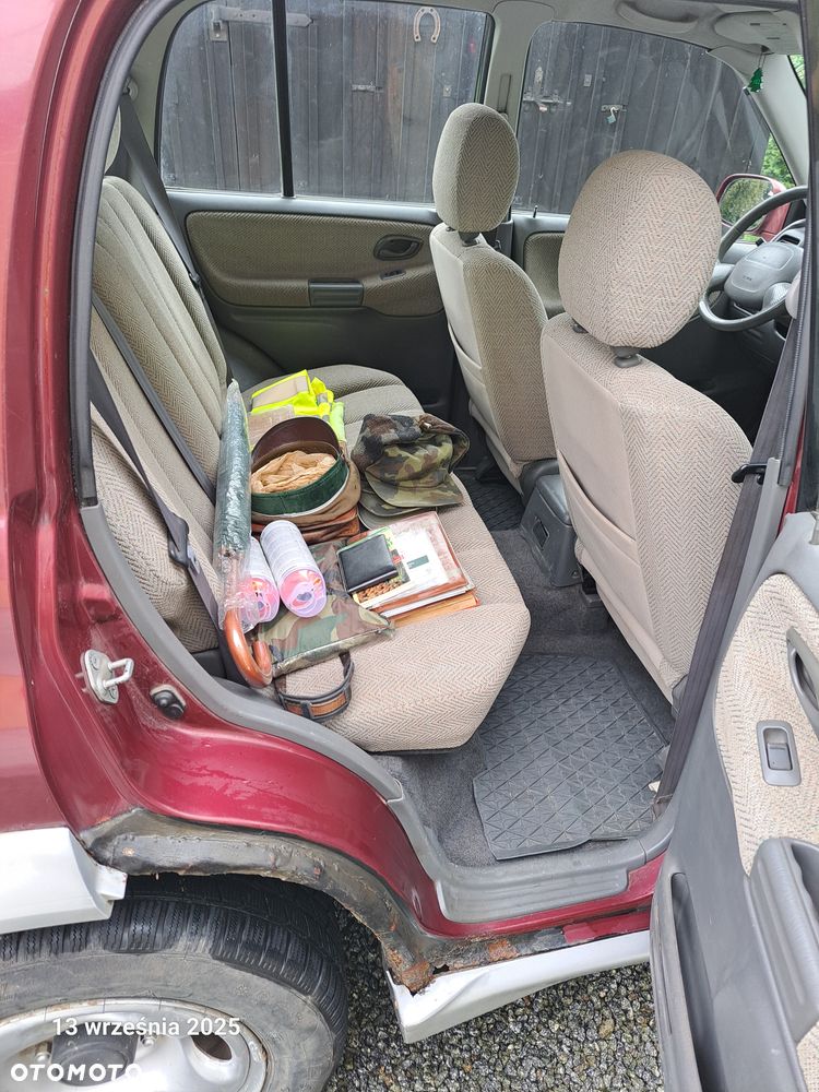 Suzuki Grand Vitara 2.0 TD - 10