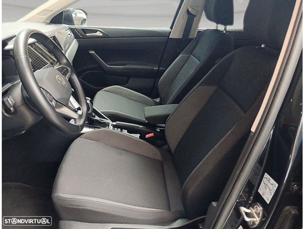 Volkswagen Taigo 1.0 TSI Urban DSG — fotografia 13
