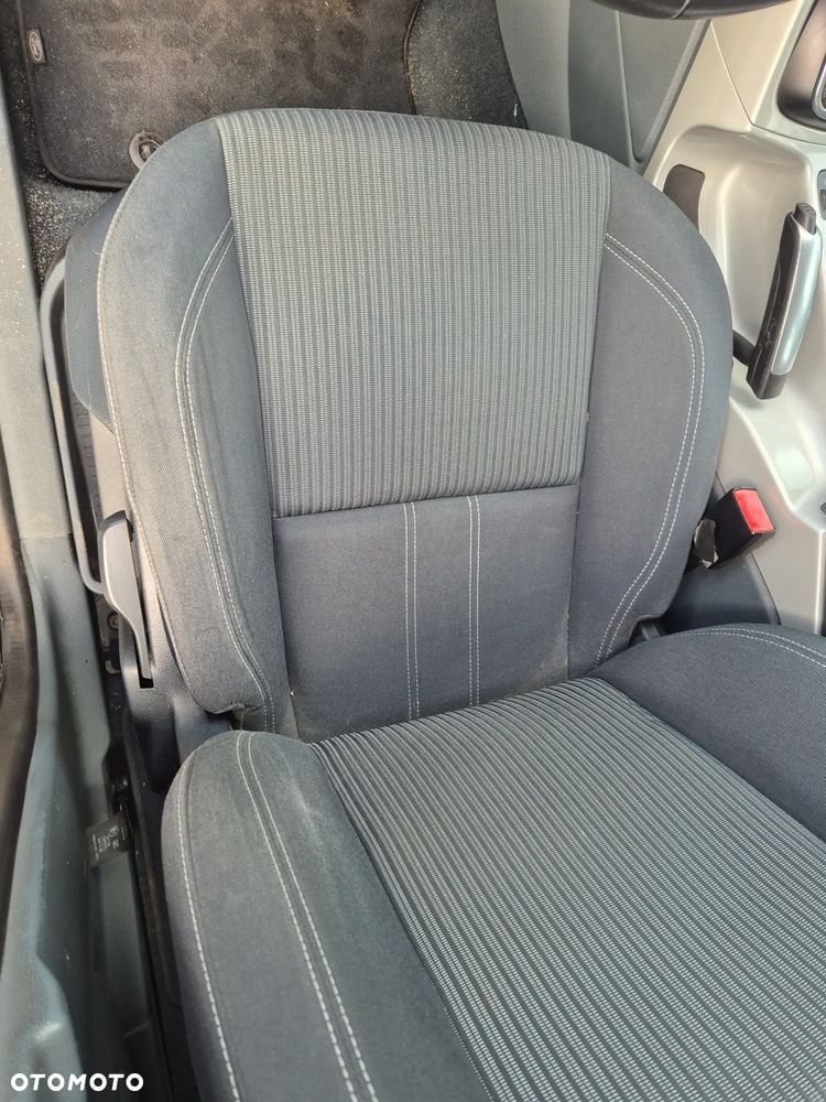 Ford C-MAX - 12