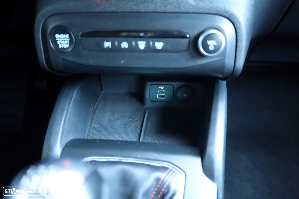 Ford Focus 1.0 EcoBoost MHEV ST-Line - 20