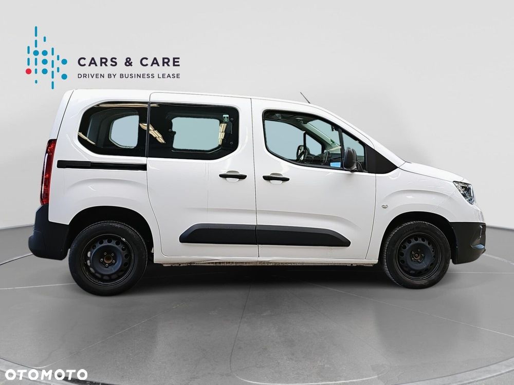 Opel Combo 1.5 DT Edition 102KM - 24
