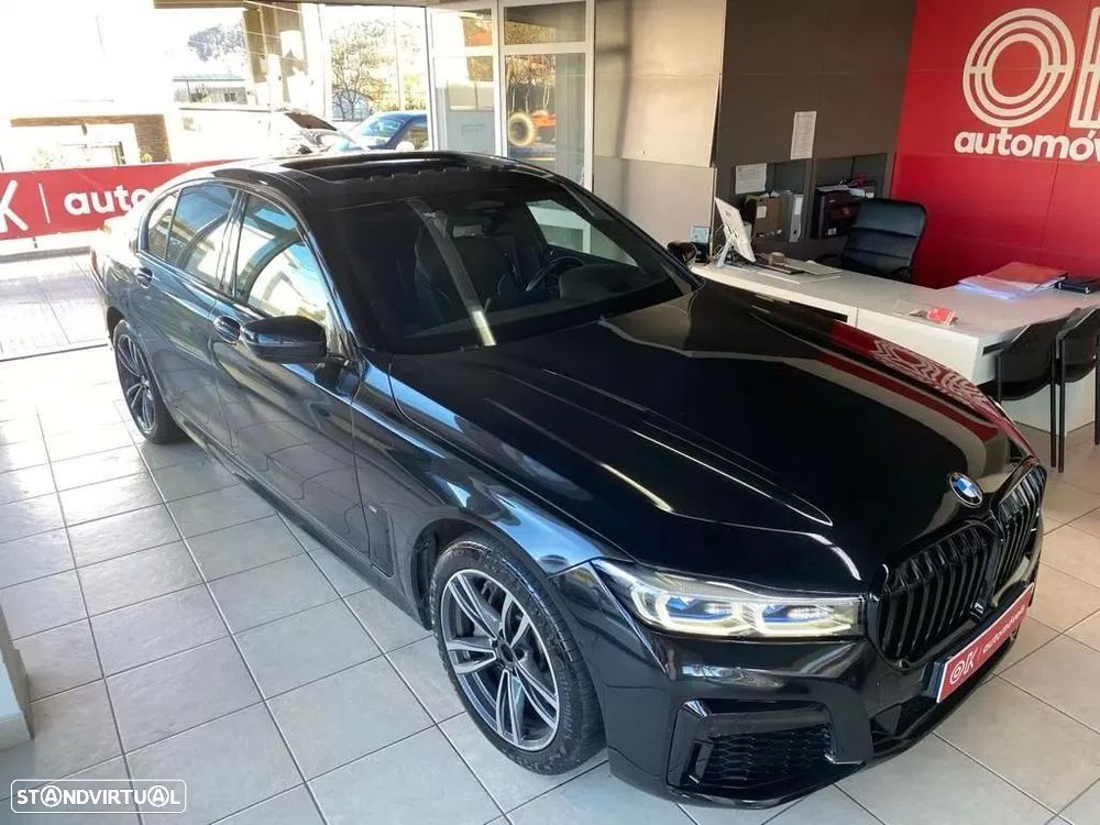 BMW 740 d xDrive Pack M Auto - 38