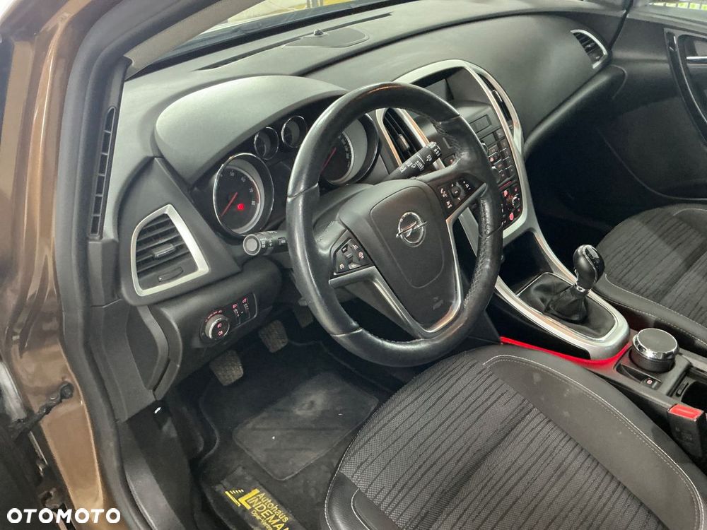 Opel Astra 1.6 Style - 11