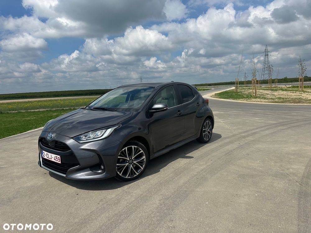 Toyota Yaris Hybrid 1.5 Premiere Edition - 1
