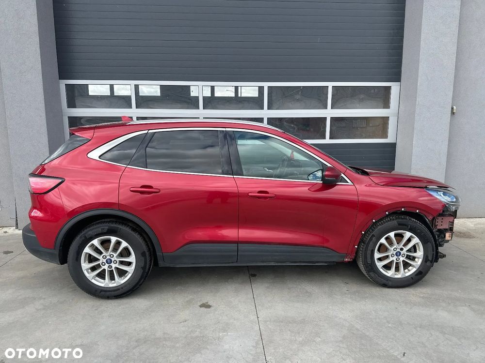 Ford Kuga 2.0 EcoBlue mHEV FWD Titanium - 8