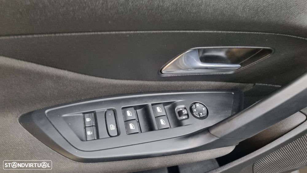 Peugeot 308 1.5 BlueHDi GT Pack EAT8 - 17
