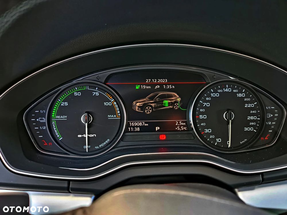 Audi Q5 55 TFSIe quattro S tronic S line - 19