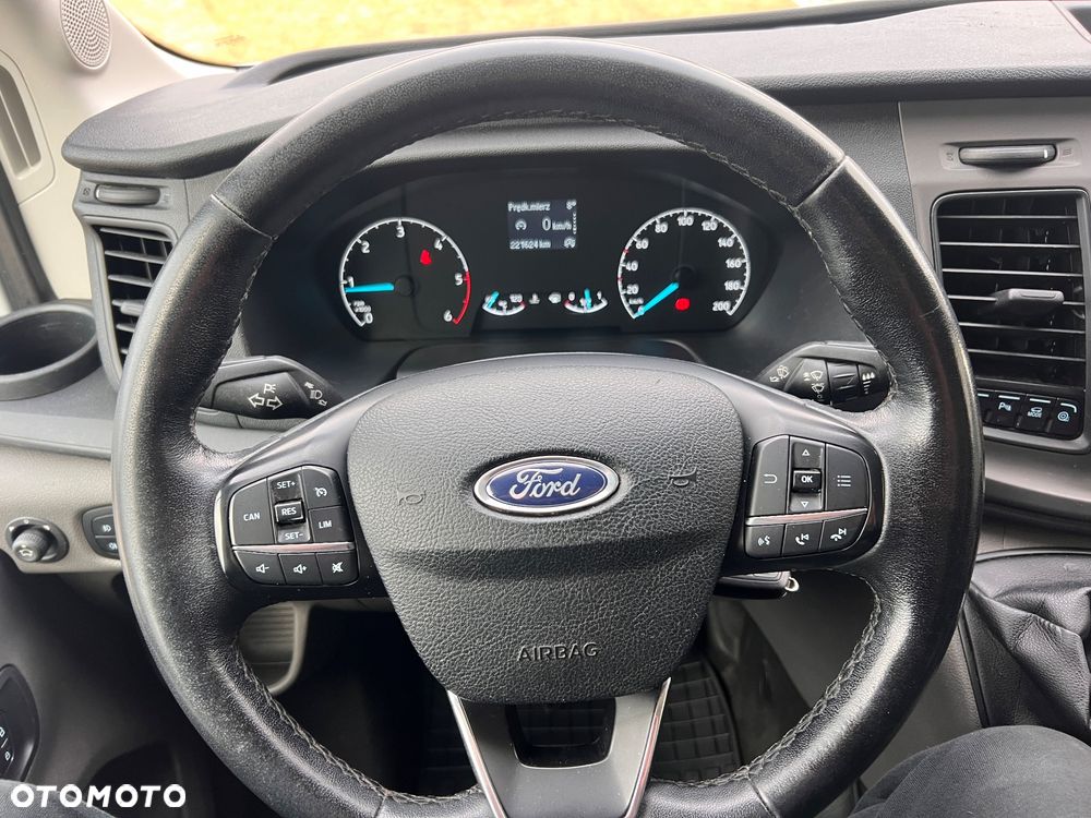 Ford Transit - 19