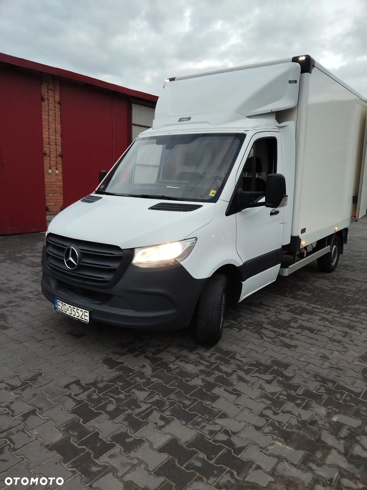 Mercedes-Benz Sprinter - 23