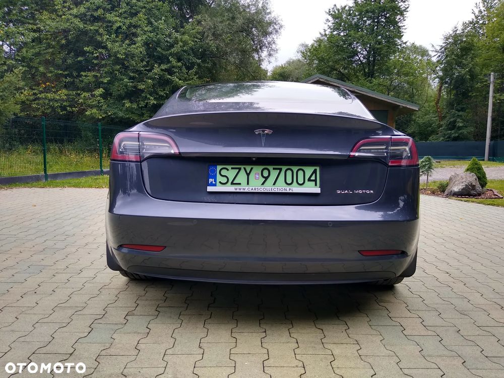 Tesla Model 3 - 8