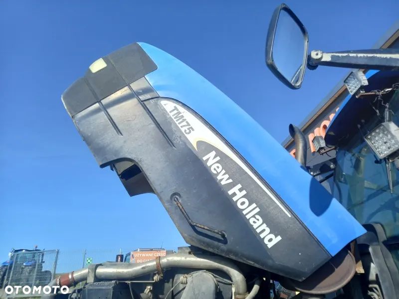 Maska pokrywa silnika 82021971 New Holland TM175 - 1