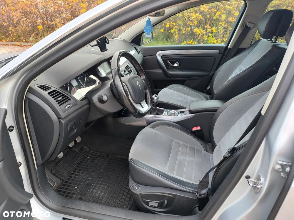 Renault Laguna Grandtour dCi 150 FAP GT - 27