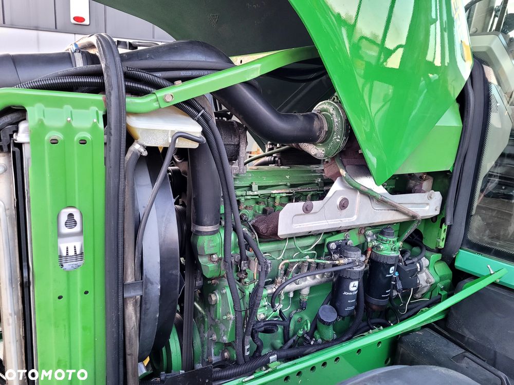 John Deere 6820 PREMIUM Powe rQuad Eco Plus - 23