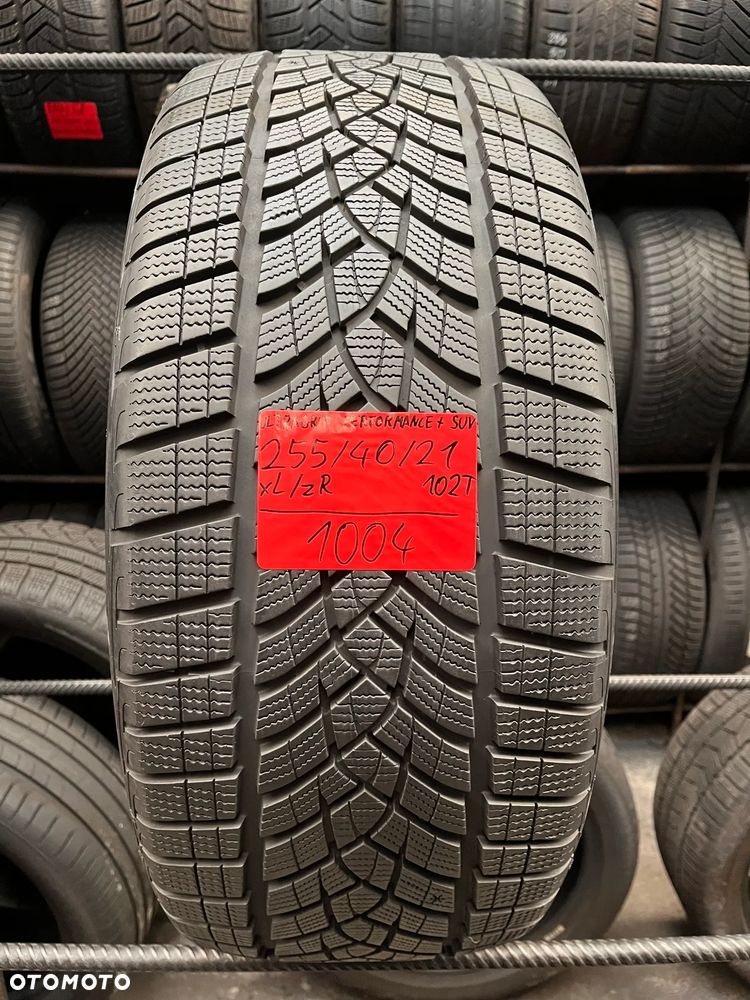 Goodyear 255 40 21 Ultra Grip Performance + SUV 1szt. - 2