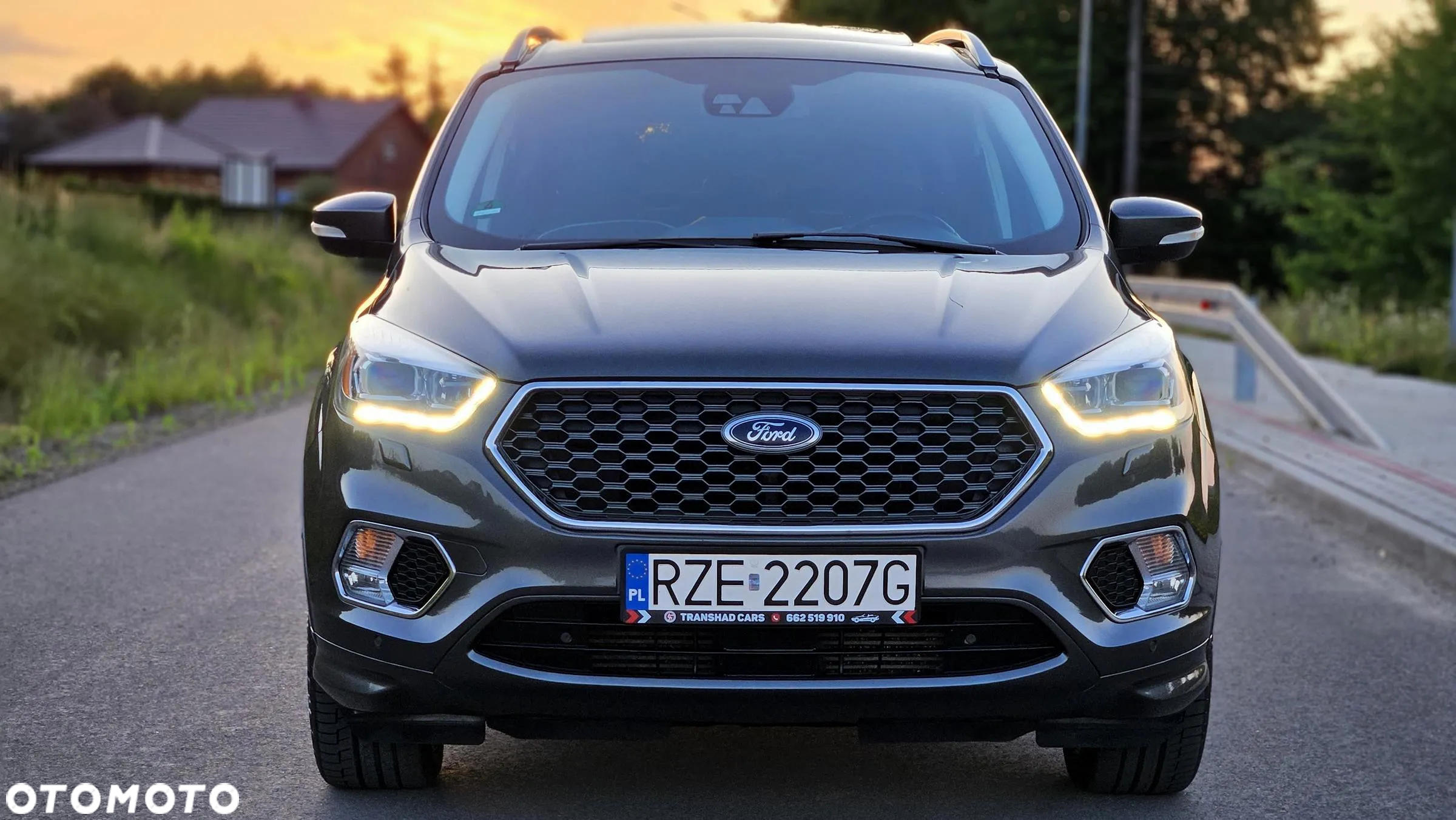 Ford Kuga 2.0 TDCi 4x4 Vignale - 2
