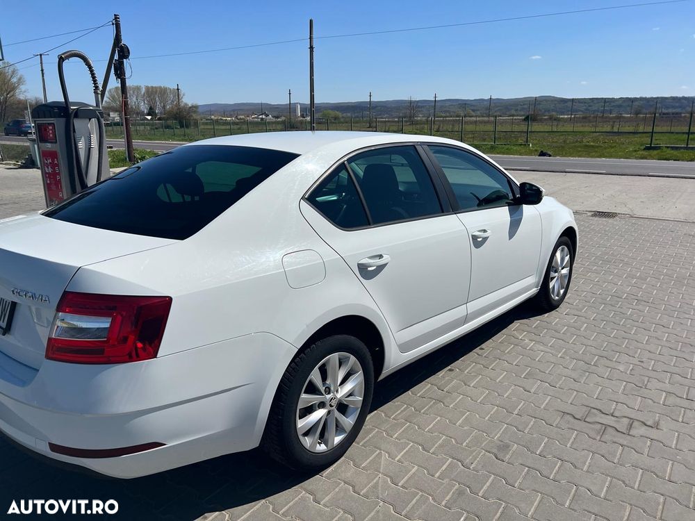 Skoda Octavia 1.4 TSI AMBITION DSG - 7