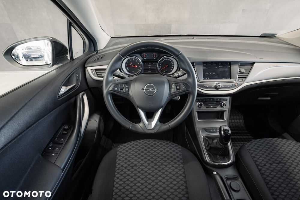 Opel Astra 1.2 T Edition S&S - 12
