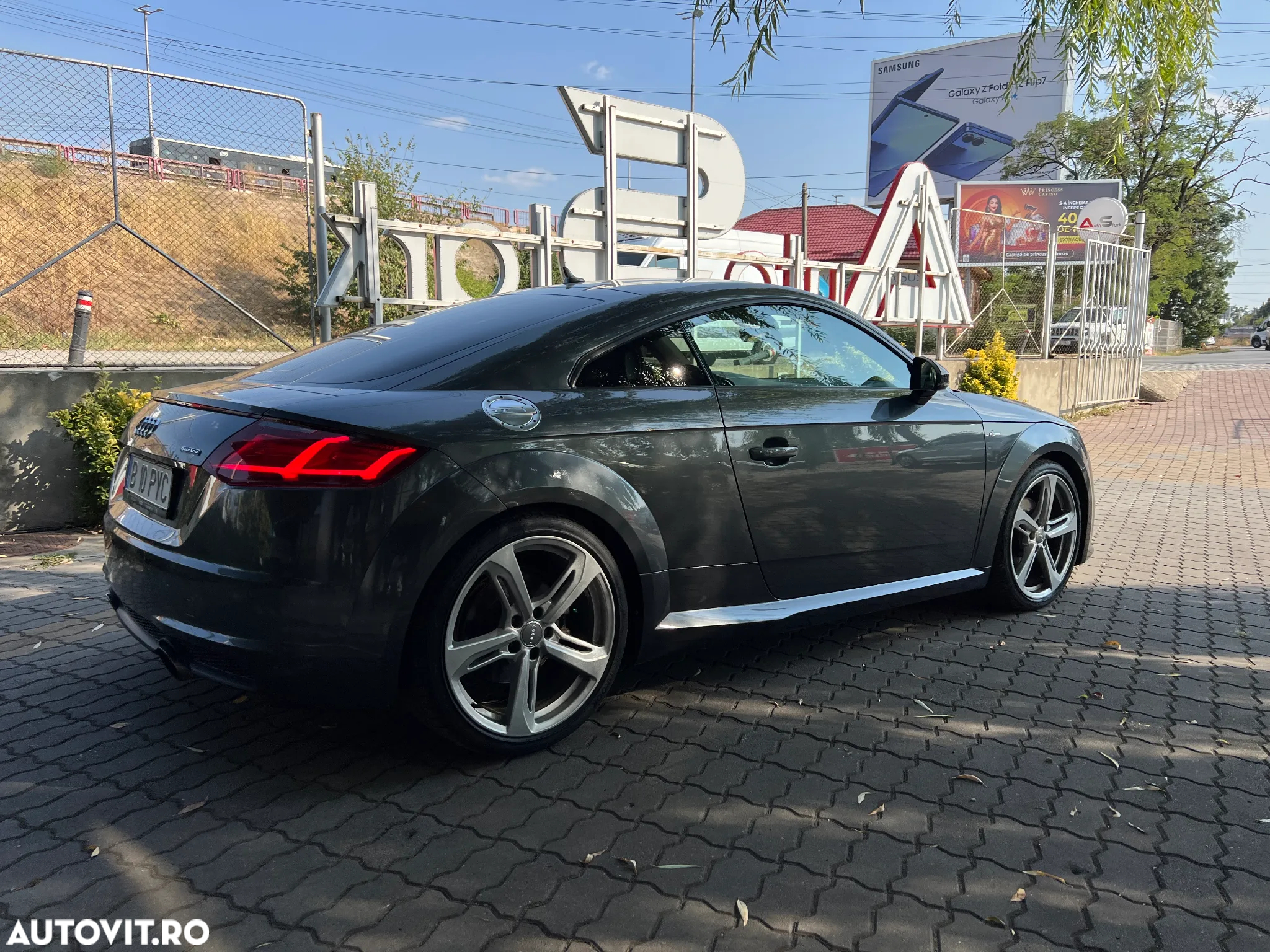 Audi TT Coupe 2.0 TFSI Stronic quattro - 15