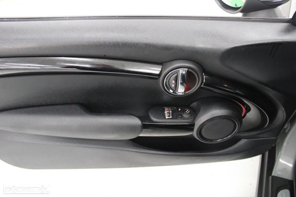 MINI 3 Portas Cooper SE Yours - 11