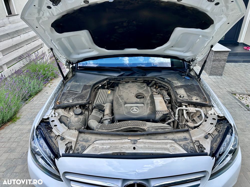 Mercedes-Benz C 200 4MATIC 9G-TRONIC Avantgarde - 35