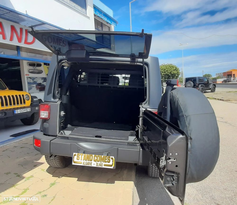 Jeep Wrangler - 7