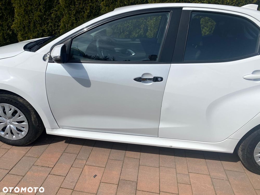 Toyota Yaris - 8