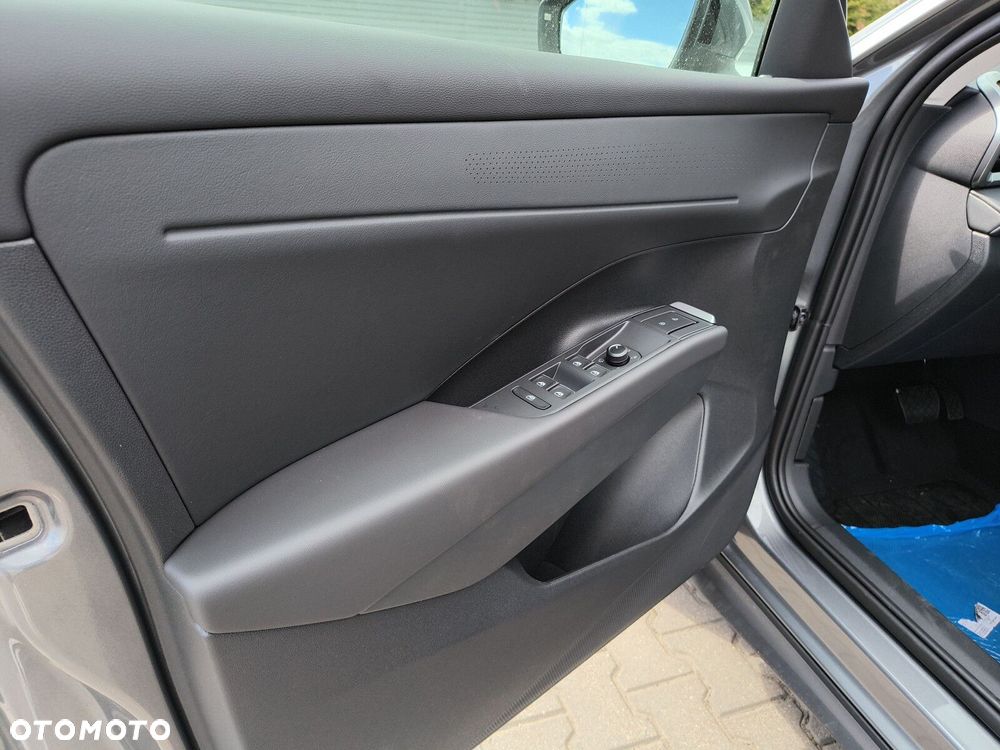 Volkswagen T-Roc - 10