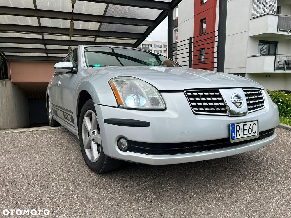 Nissan Maxima 3.5 SE - 5