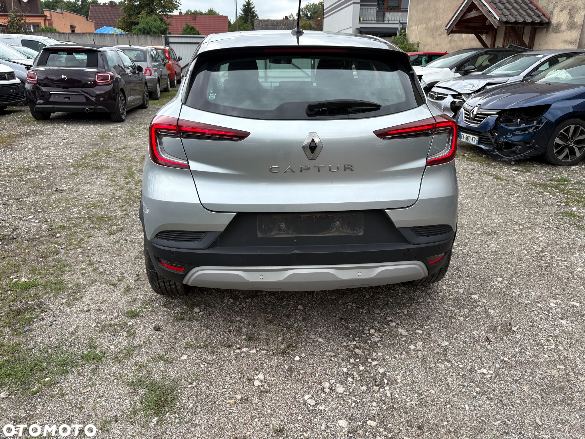 Renault Captur TCe Mild Hybrid 140 GPF EQUILIBRE - 8