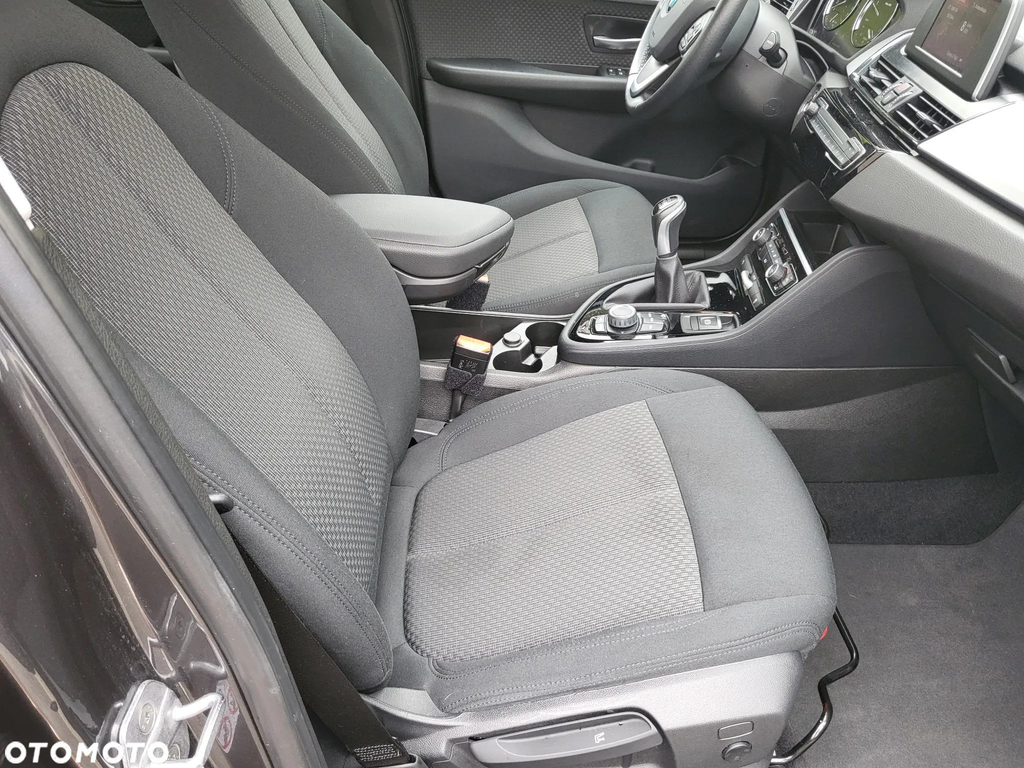 BMW Seria 2 218d Business Edition - 10