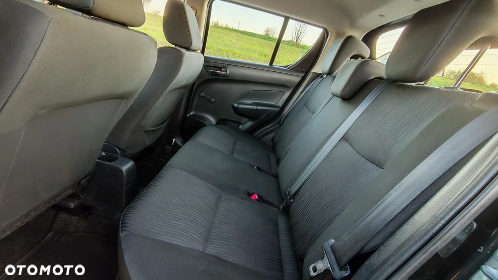 Suzuki Swift 1.2 Club - 25