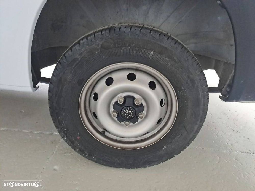 Peugeot Boxer 2.2 BlueHDi 140 S&S 335 L2H2 - 11