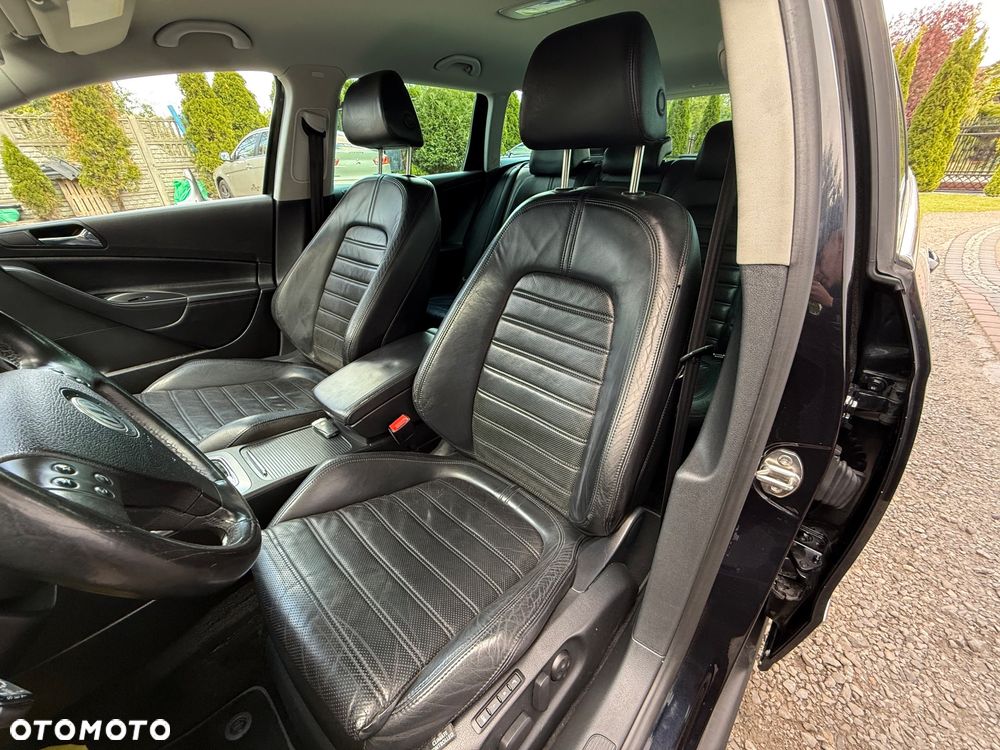 Volkswagen Passat Variant 3.2 V6 FSI 4Motion DSG Comfortline - 24