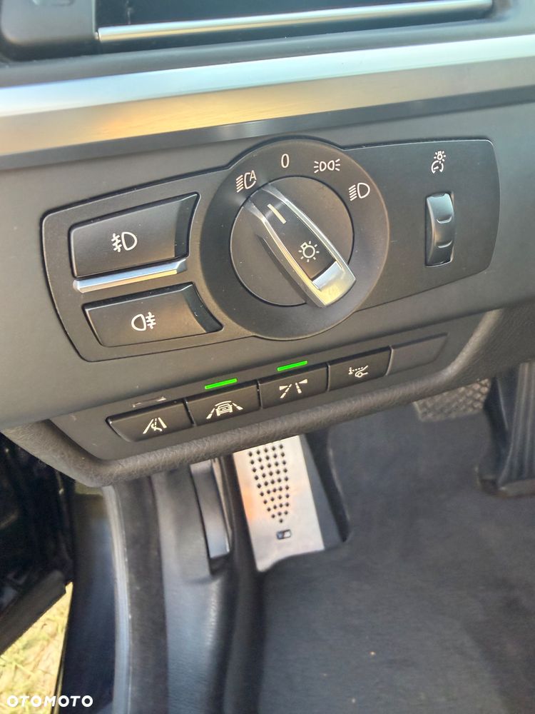 BMW Seria 6 650i - 22