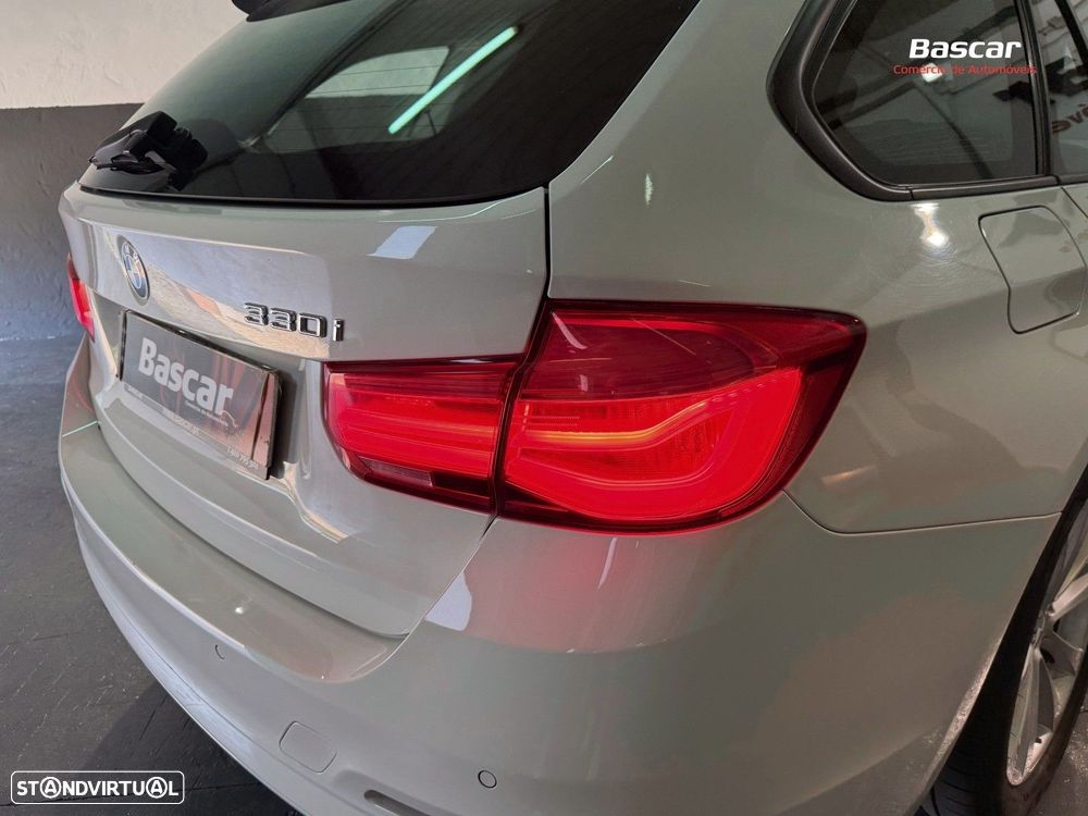 BMW 330 - 10