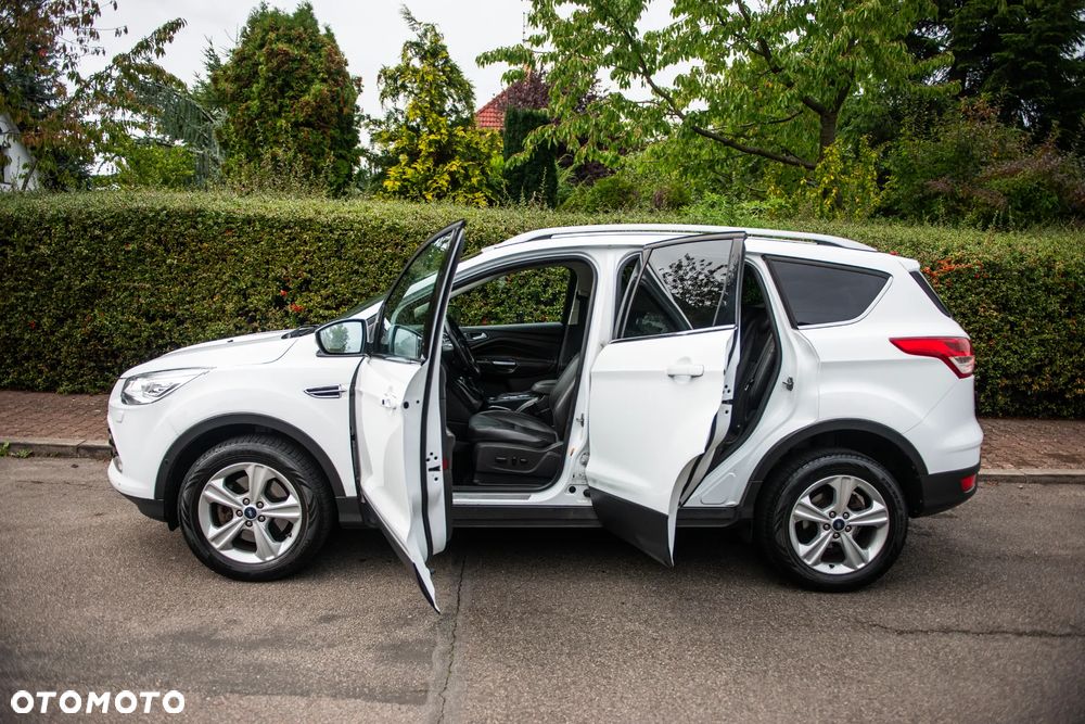 Ford Kuga 2.0 TDCi 4x4 Titanium - 17