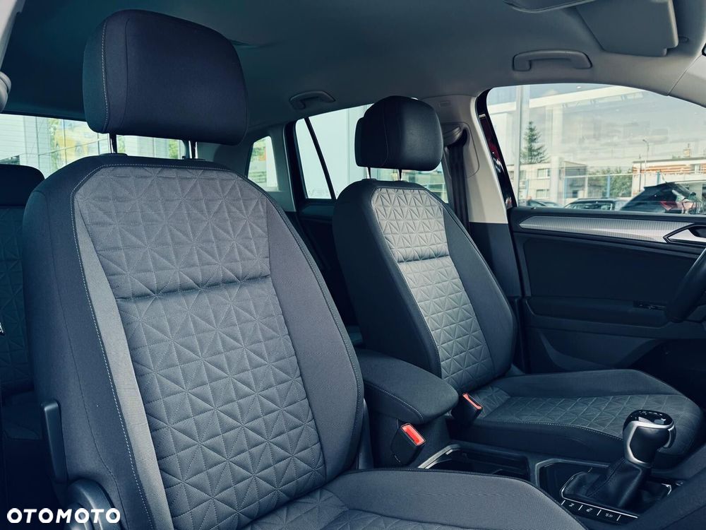 Volkswagen Tiguan - 17