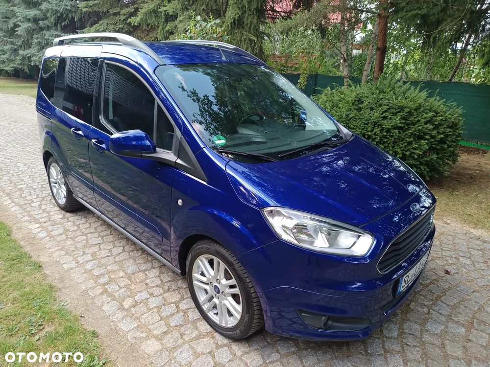 Ford Tourneo Courier 1.0 EcoBoost S&S Titanium - 27