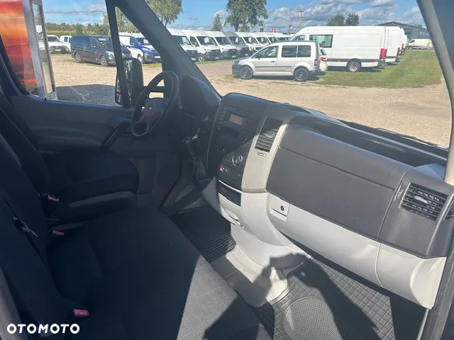 Mercedes-Benz Sprinter 319 - 10