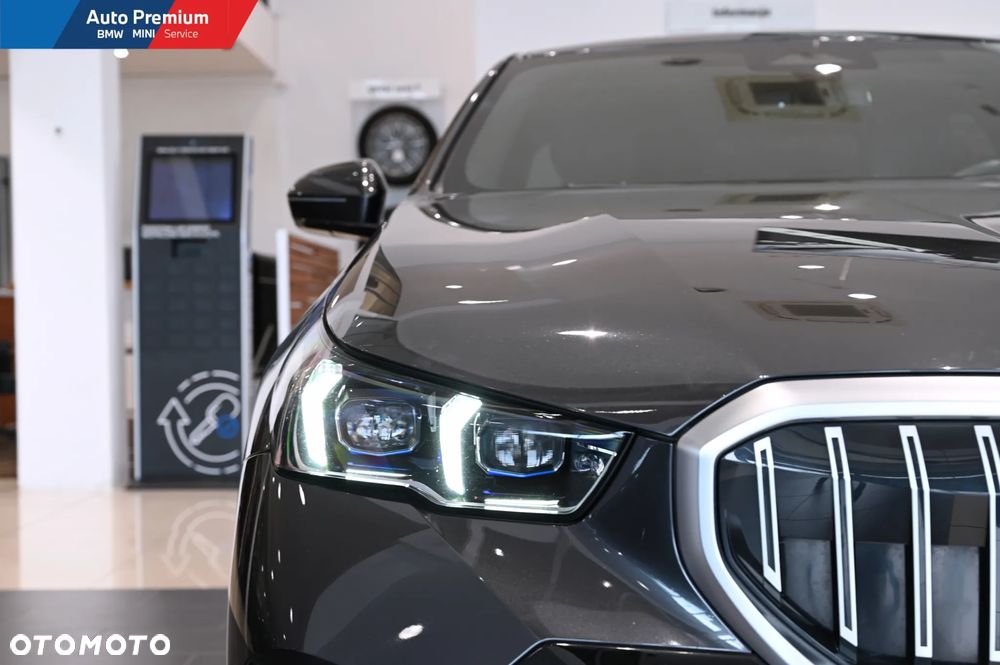 BMW Seria 5 - 24