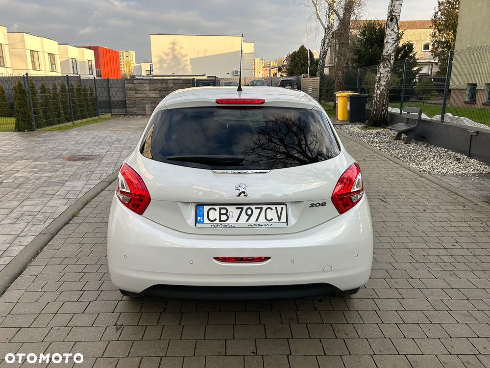 Peugeot 208 1.2 PureTech Style - 6