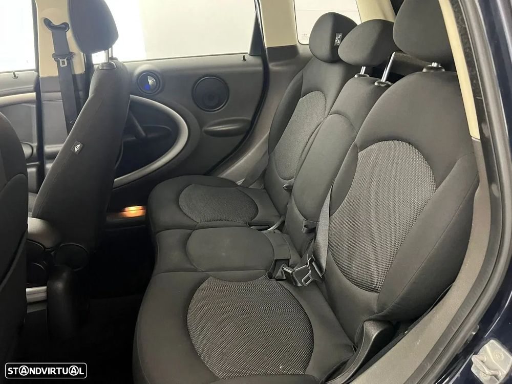 MINI Countryman One D - 9